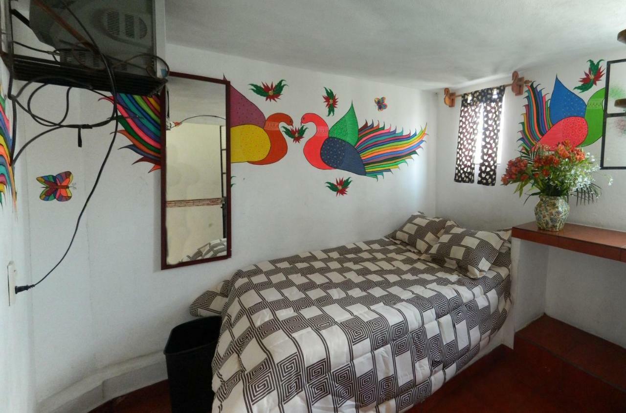 Posada Joan Sebastian Taxco Eksteriør billede