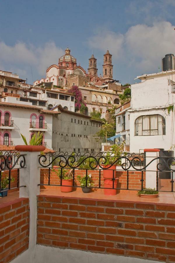 Posada Joan Sebastian Taxco Eksteriør billede